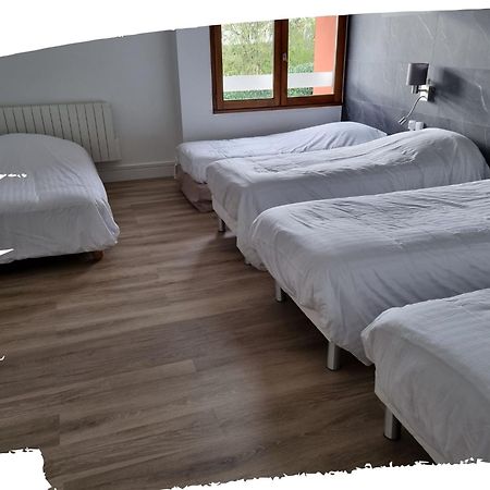 Hotel Du Cheval Blanc Cerizay Екстериор снимка